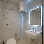 Henrik 77 Centrum شقة ساراندا