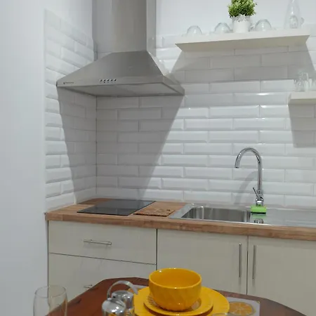 Henrik 77 Centrum Sarandë