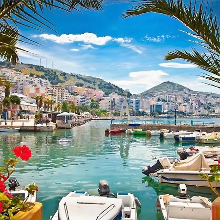 Henrik 77 Centrum * Saranda