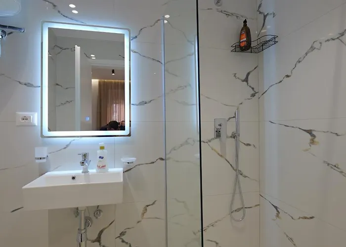 Henrik 77 Centrum Apartament