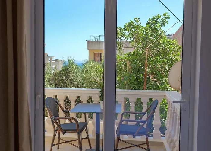 Henrik 77 Centrum Apartament Saranda